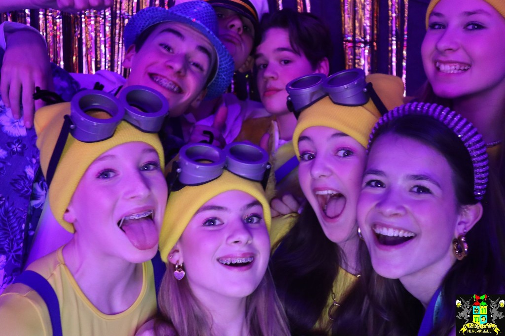 ../Images/Jeugd Opwarmbal Photobooth 249.jpg